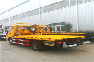 鄂伦春自治旗附近拖车救援搭电