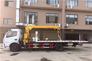 鄂伦春自治旗附近汽车轮胎更换